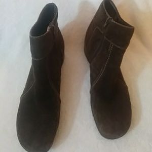 Glacee brown suede ankle boots-sz 8M